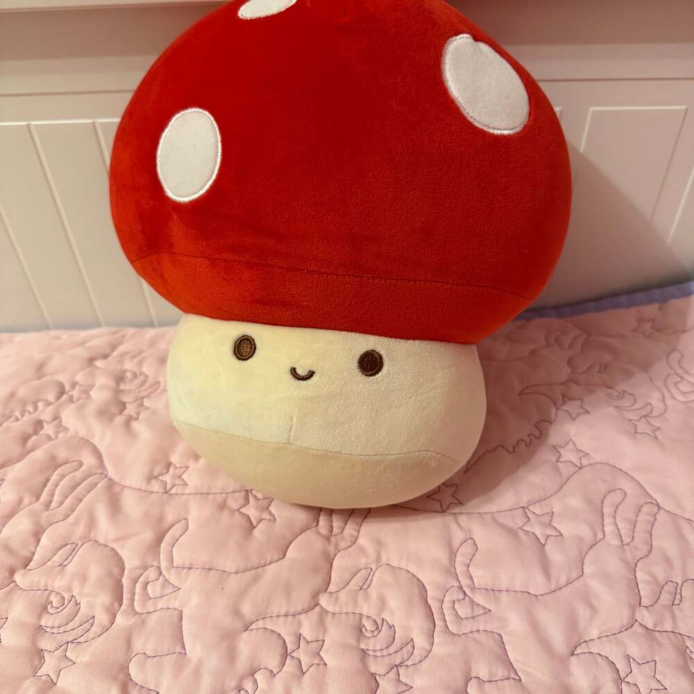 Kawaii Mochi Mushroom Plush NWOT